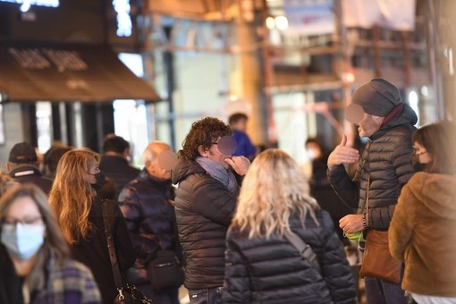 Covid, approvato il decreto: ecco le nuove regole. Super green pass anche al bancone dei bar, mascherine all'aperto, Ffp2 al chiuso Covid, approvato il decreto: ecco le nuove regole. Super green pass anche al bancone dei bar, mascherine all'aperto, Ffp2 al chiuso