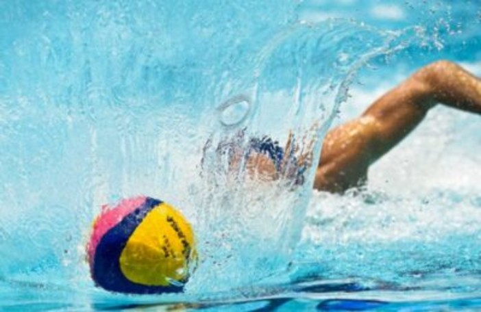 Pallanuoto, doppia sconfitta per la Rari Nantes Imperia. Ma domani la femminile potrebbe già rifarsi a Brescia