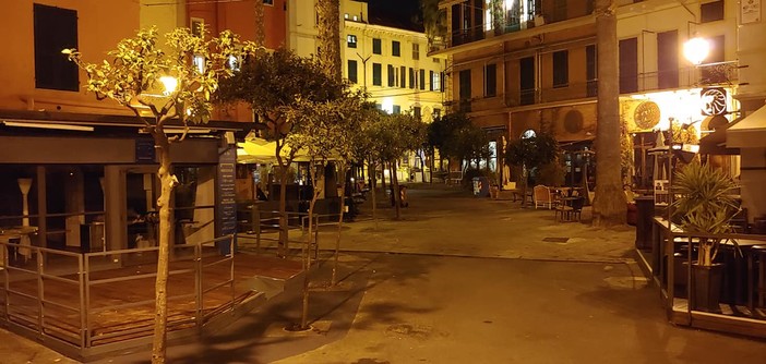 Ordinanza sulle limitazioni da questa sera a domenica: le specifiche dal Governatore della Regione Toti Ordinanza sulle limitazioni da questa sera a domenica: le specifiche dal Governatore della Regione Toti