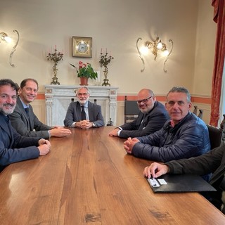 Lotta all'abusivismo commerciale: protocollo di intesa tra la Prefettura e cinque Comuni della Provincia Lotta all'abusivismo commerciale: protocollo di intesa tra la Prefettura e cinque Comuni della Provincia