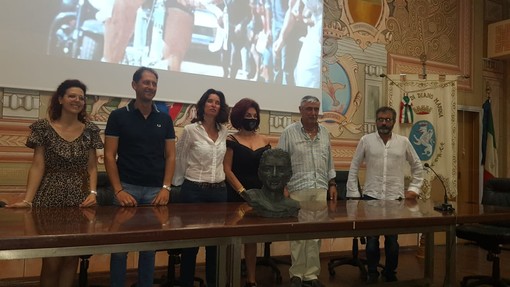 Diano Marina: sabato prossimo il busto di Felice Gimondi sul Berta, oggi la presentazione in Comune (Foto e Video)