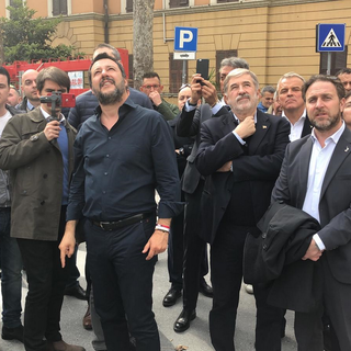 Il presidente del Consiglio regionale Alessandro Piana incontra gli sfollati in seguito al crollo del ponte Morandi Il presidente del Consiglio regionale Alessandro Piana incontra gli sfollati in seguito al crollo del ponte Morandi