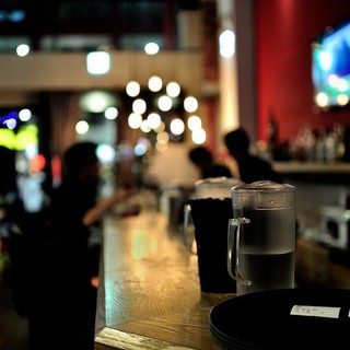 Riaperture di bar e ristoranti la sera, il CTS frena: “Rimodulare le restrizioni”. La decisione finale spetta alla politica