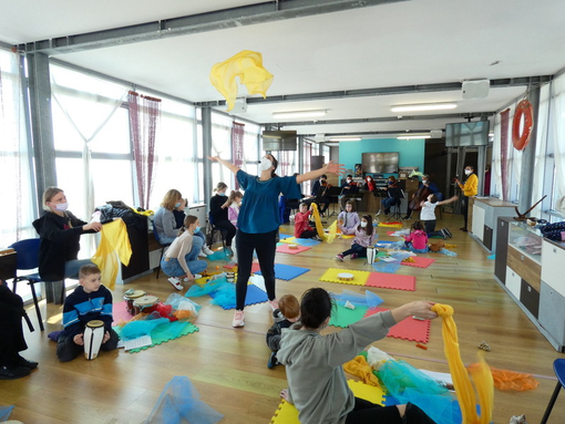 Imperia: alla Biblioteca 'Lagorio' il laboratorio per bambini “Tre linguaggi: parola, musica, disegno”