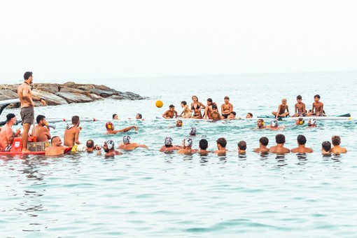 Beach Waterpolo Cup, trionfa "La Sovversiva" nell'edizione "Baia Rumble"