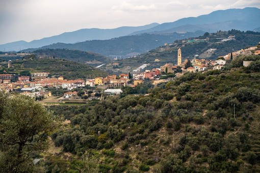 Sabato pulizia rifiuti tra Pompeiana e Cipressa, si cercano volontari Sabato pulizia rifiuti tra Pompeiana e Cipressa, si cercano volontari