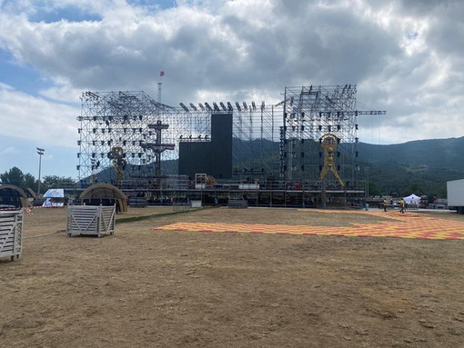 A Villanova d'Albenga tutto pronto per il 'Jova Beach Party 2022': in molti andranno anche dalla nostra provincia A Villanova d'Albenga tutto pronto per il 'Jova Beach Party 2022': in molti andranno anche dalla nostra provincia