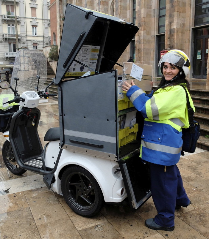 Poste Italiane sempre alla ricerca di portalettere da inserire a tempo determinato Poste Italiane sempre alla ricerca di portalettere da inserire a tempo determinato