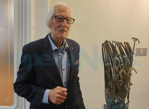 Mostra personale del Maestro Elio Lentini a Villa Faravelli di Imperia Mostra personale del Maestro Elio Lentini a Villa Faravelli di Imperia