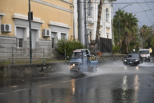 Maltempo: sulla nostra provincia smetterà di piovere nel pomeriggio, per ora picco ad Apricale con 73 mm Maltempo: sulla nostra provincia smetterà di piovere nel pomeriggio, per ora picco ad Apricale con 73 mm