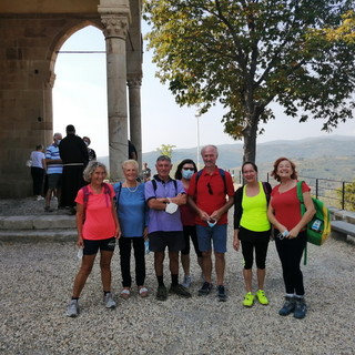 Imperia: mercoledì scorso tra gli ulivi e i boschi delle valli la passeggiata tra Villa Guardia e Montegrazie Imperia: mercoledì scorso tra gli ulivi e i boschi delle valli la passeggiata tra Villa Guardia e Montegrazie