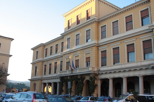 Imperia: importuna per 8 anni una donna, un amore non ricambiato porta ad un ammonimento del Questore Imperia: importuna per 8 anni una donna, un amore non ricambiato porta ad un ammonimento del Questore