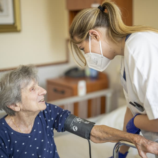 Strutture sociosanitarie: quali possibilità per anziani e disabili in Liguria?