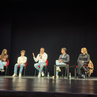 Bullismo, oltre 400 studenti di Imperia a confronto con Raffaele Capperi