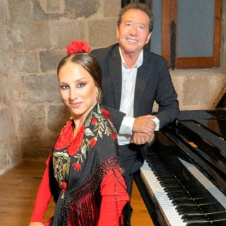 Il pianista José Manuel Cuenca ela ballerina Almudena Roca al XXXVII Rovere d'Oro di San Bartolomeo al Mare Il pianista José Manuel Cuenca ela ballerina Almudena Roca al XXXVII Rovere d'Oro di San Bartolomeo al Mare