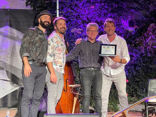 San Bartolomeo al Mare: al 'Rovere Jazz' un sound caldo e avvolgente con 'Accordi Disaccordi' San Bartolomeo al Mare: al 'Rovere Jazz' un sound caldo e avvolgente con 'Accordi Disaccordi'