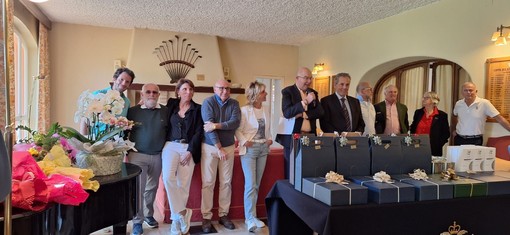 Ranzo inedita, team building tra i vigneti del Pigato con golf e cooking Ranzo inedita, team building tra i vigneti del Pigato con golf e cooking