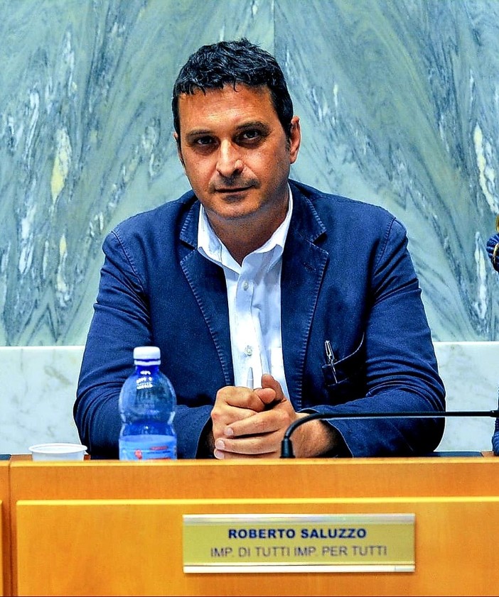 Imperia: pedonalizzazione di via Cascione, Roberto Saluzzo "La difenderemo in Consiglio se necessario" Imperia: pedonalizzazione di via Cascione, Roberto Saluzzo "La difenderemo in Consiglio se necessario"
