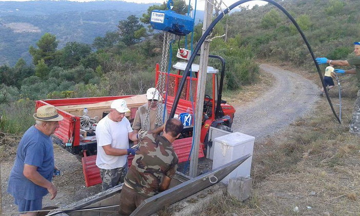 Civezza: anche la terza stazione di pompaggio è stata riparata, il Sindaco ringrazia la sua 'squadra' di lavoro (Foto)