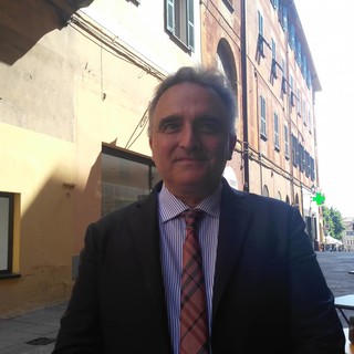 Imperia: sondaggio sulla riapertura al traffico di via Cascione. Oggi si incontrano i commercianti favorevoli al cambio. Caratto "Colpisce la tempistica tra sondaggio e nomina di Gagliano come assessore"