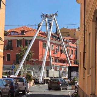 Imperia: al via l'installazione della ruota panoramica in calata Cuneo, disponibile fino al 27 giugno