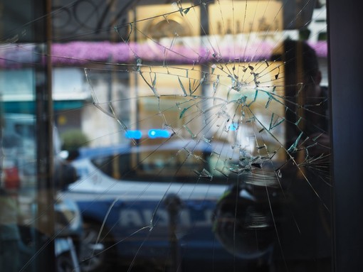 Sanremo: avevano rubato orologi per 300mila euro da 'Abate', presi nel pomeriggio a Nizza i 5 rapinatori (Foto e Video)