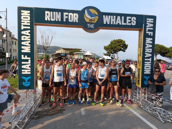 Gara podistica 'Run for the Whales' al campo di atletica di Sanremo