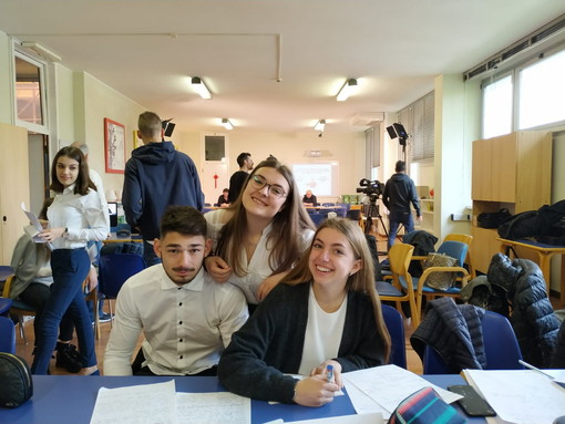 Imperia: la squadra di 'Debate' dell'istituto 'Ruffini' questa sera alle 18.20 su Rai Scuola (Dtt 146)