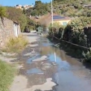 Strada Ciosa, il quartiere ostaggio di un tubo "maledetto" Strada Ciosa, il quartiere ostaggio di un tubo "maledetto"