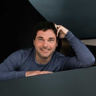 Imperia, al Teatro delle opere parrocchiali il "Convegno Capovolto" con Saverio Tommasi