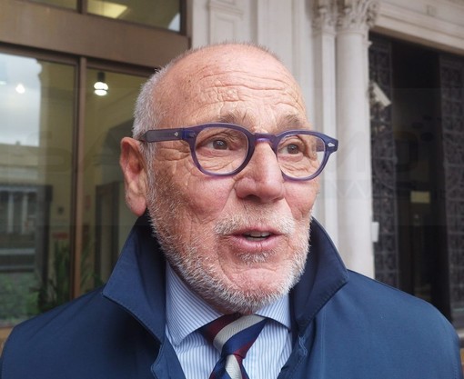 Bagarre in consiglio regionale: Balleari (FdI) “La sinistra specula sulla sanità e rifiuta soluzioni” Bagarre in consiglio regionale: Balleari (FdI) “La sinistra specula sulla sanità e rifiuta soluzioni”