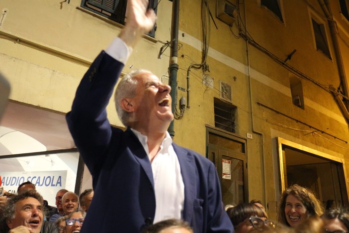 Elezioni comunali a Imperia: il trionfo di Claudio Scajola "Il modello Toti ha portato alla distruzione del centro moderato" (Foto e Video)