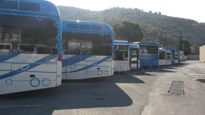 Riviera Trasporti: il presidente Giordano risponde "Lavoriamo per garantire il miglior servizio che l'attuale condizione ci consente di offrire” Riviera Trasporti: il presidente Giordano risponde "Lavoriamo per garantire il miglior servizio che l'attuale condizione ci consente di offrire”