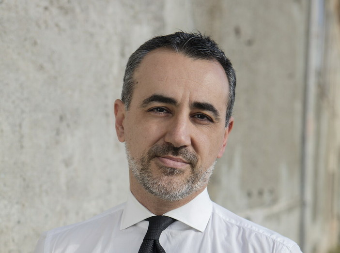 Incontro con Simone Regazzoni nel Ridotto del Teatro Cavour di Imperia