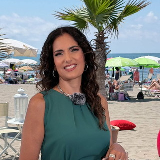 La giornalista Safiria Leccese ospite a Diano Marina della rassegna 'Due Parole in riva al mare'