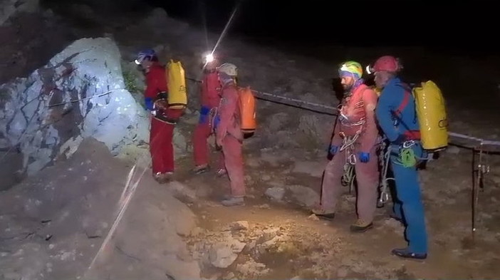 Soccorsi ad uno speleologo in Turchia: tra i tecnici anche un imperiese del Soccorso Alpino (Foto e Video) Soccorsi ad uno speleologo in Turchia: tra i tecnici anche un imperiese del Soccorso Alpino (Foto e Video)