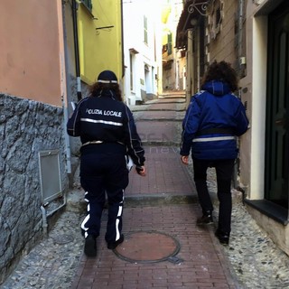 "I 'vigili' sanno le lingue straniere?", se lo chiedono i consiglieri di 'Progetto Imperia' con una question time