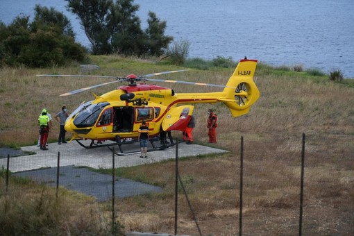 Mobilitazione di soccorsi ad Aurigo: uomo è rimasto incastrato sotto un trattore Mobilitazione di soccorsi ad Aurigo: uomo è rimasto incastrato sotto un trattore
