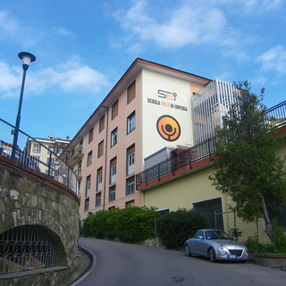 Imperia: controlli antidroga dei Carabinieri al Centro di Formazione SEI-CPT Scuola Edile Imperia: controlli antidroga dei Carabinieri al Centro di Formazione SEI-CPT Scuola Edile
