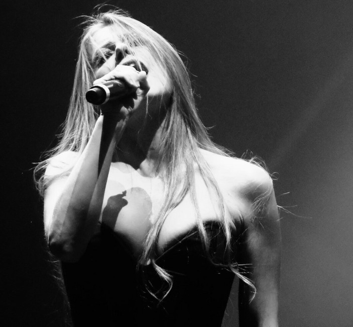 "Imperia è Donna", sabato  sera il secondo appuntamento con la voce di BAGS: in banchina si canta e si balla