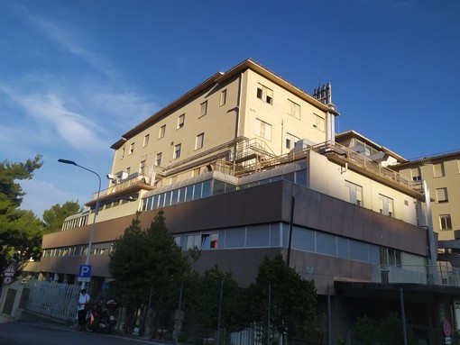 Imperia: 9 ore di attesa al Pronto Soccorso e poi via al 'Santa Corona', la protesta di una lettrice Imperia: 9 ore di attesa al Pronto Soccorso e poi via al 'Santa Corona', la protesta di una lettrice