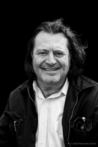 Il discografico Stefano Senardi ospite al Bar 11 di Imperia