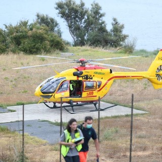 Diano Marina: lieve incidente in un giardino, donna trasportata in elicottero al 'Santa Corona' di Pietra Ligure