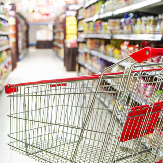Imperia, altri 8 ‘quarantenati’ si autodenunciano alla reception di un supermercato. È accaduto in una struttura di vendita a Porto Maurizio Imperia, altri 8 ‘quarantenati’ si autodenunciano alla reception di un supermercato. È accaduto in una struttura di vendita a Porto Maurizio