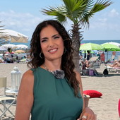 La giornalista Safiria Leccese ospite a Diano Marina della rassegna 'Due Parole in riva al mare' La giornalista Safiria Leccese ospite a Diano Marina della rassegna 'Due Parole in riva al mare'