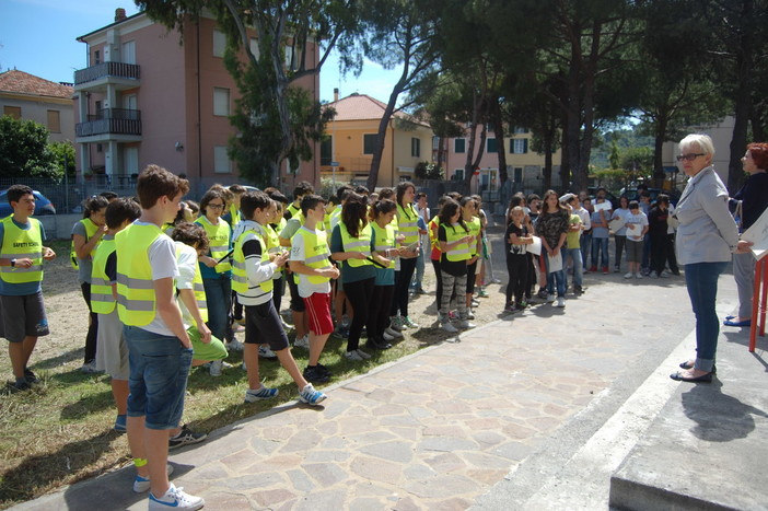 San Bartolomeo al Mare: Safety School, ad aprile e maggio formazione nelle scuole sui rischi e pericoli della rete Internet San Bartolomeo al Mare: Safety School, ad aprile e maggio formazione nelle scuole sui rischi e pericoli della rete Internet