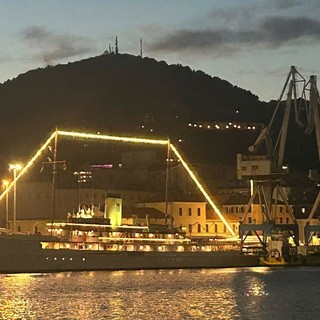 La motonave SS Delphine continua a conquistare gli imperiesi