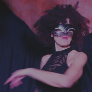 Spettacolo dal titolo ‘Sono solo canzonette?' al Teatro Concordia di Diano Castello