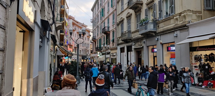 Boom di turisti in provincia di Imperia, Romeo (CNA): “Intenso afflusso, ma cautela nello spendere”