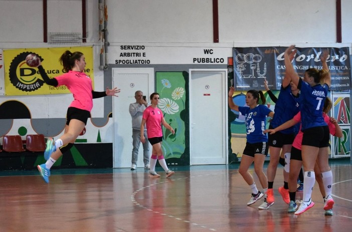 Pallamano femminile, momento negativo in trasferta per la Senior della San Camillo Imperia